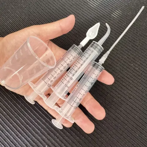 Manual Feeding Syringe Set Plastic 6pcs Set by General — Pet Accessories — Pet Glow Qatar