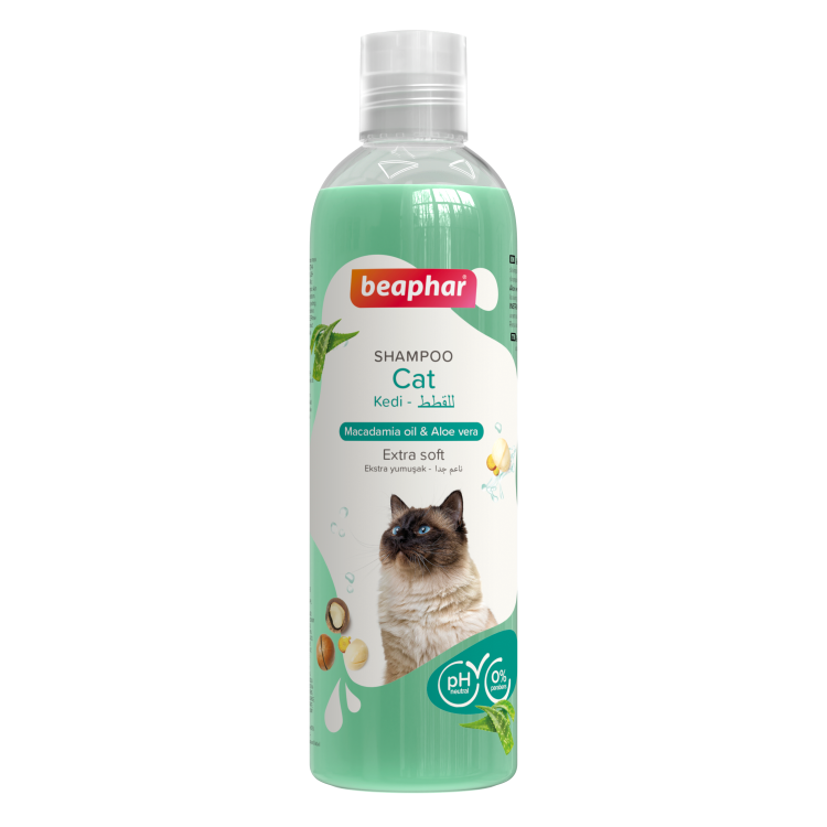 Beaphar Cat Shampoo Macadamia Oil and Aloe Vera 250 ml pet product in Qatar